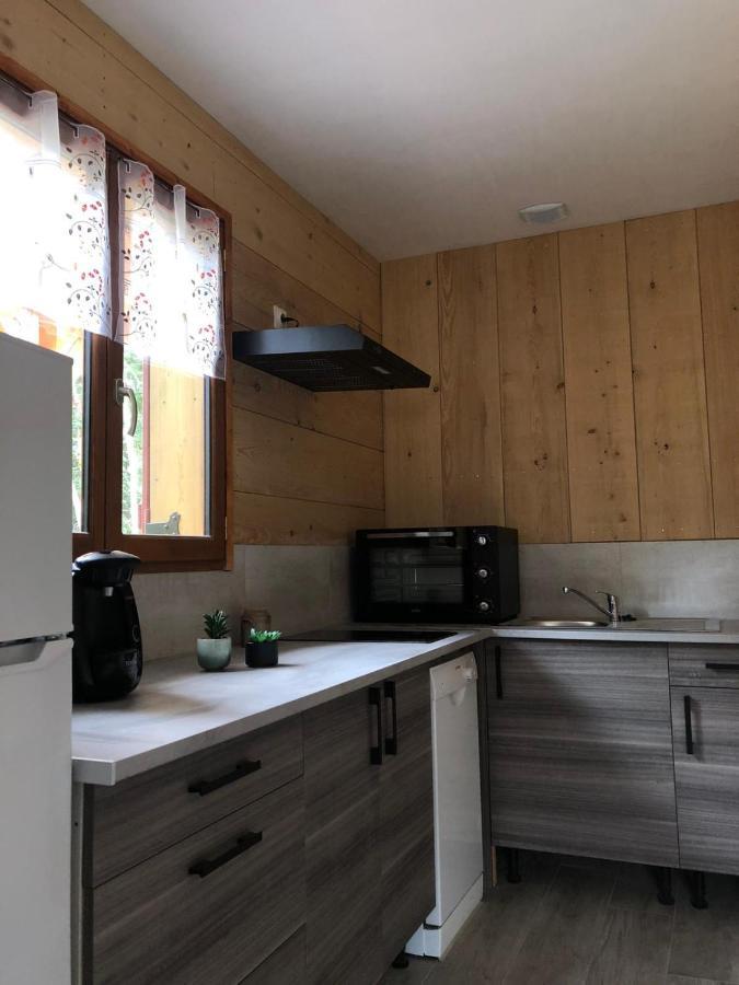 Les Chalets De La Garenne La Ferté-Beauharnais Eksteriør billede