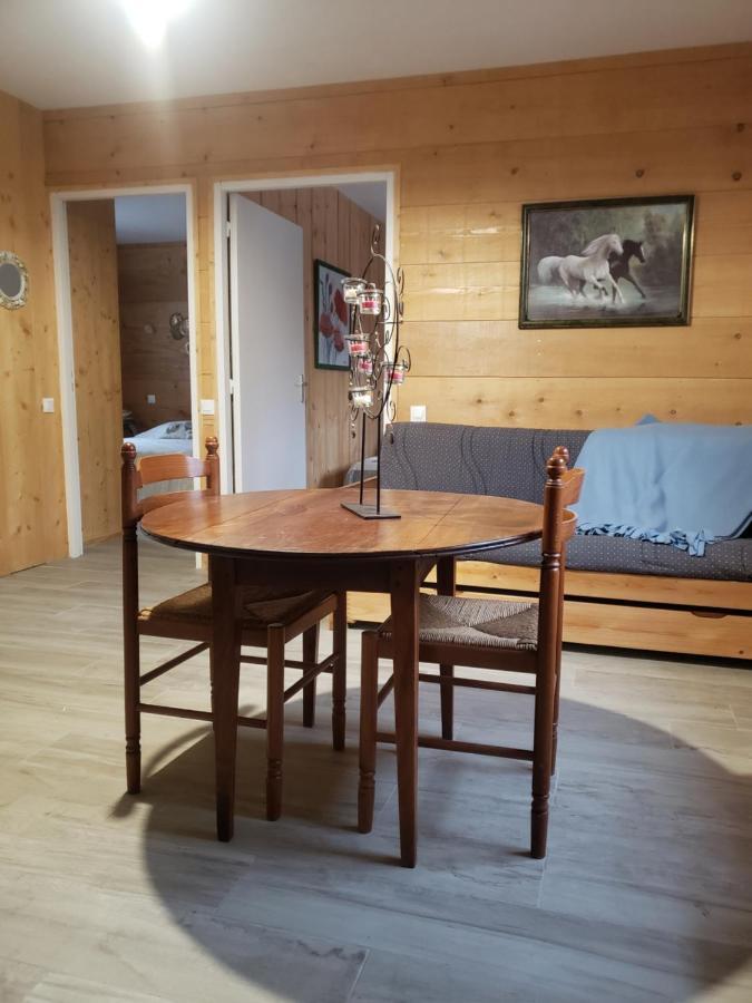 Les Chalets De La Garenne La Ferté-Beauharnais Eksteriør billede